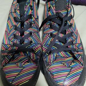 Neon dash converse